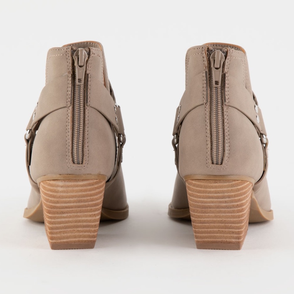 DV Dolce Vita Women’s Kramer Buckle Harness Cut-Out Taupe Ankle Heel Boots, 8.5 - Picture 17 of 17